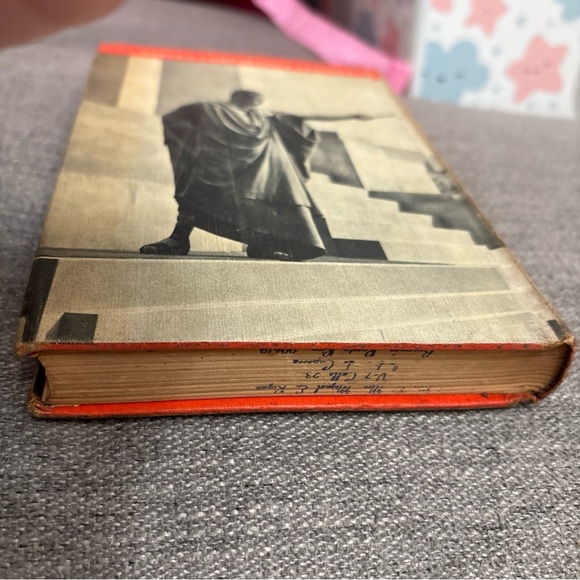 1958 Julius Caesar & Elizabeth the Queen Noble’s Comparative Classics Hardcover - Picture 3 of 5